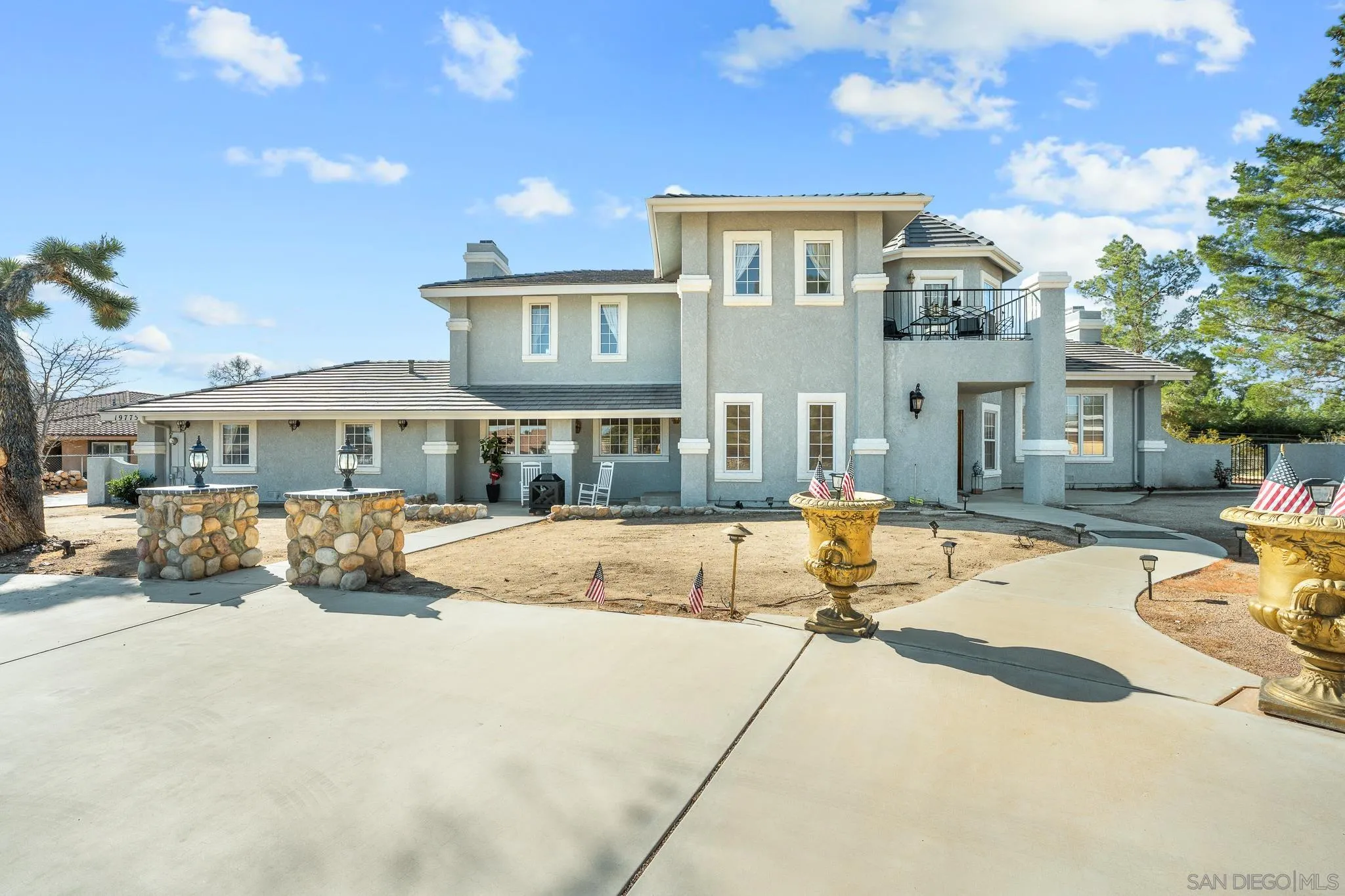 19775 Symeron Road Apple Valley, CA 92307 - Photo 4 of 73