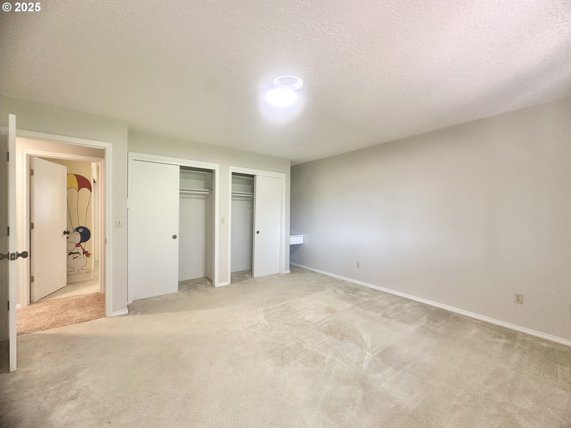 20698 South Mattoon Road Estacada, OR 97023 - Photo 14 of 41 an empty room with closet area