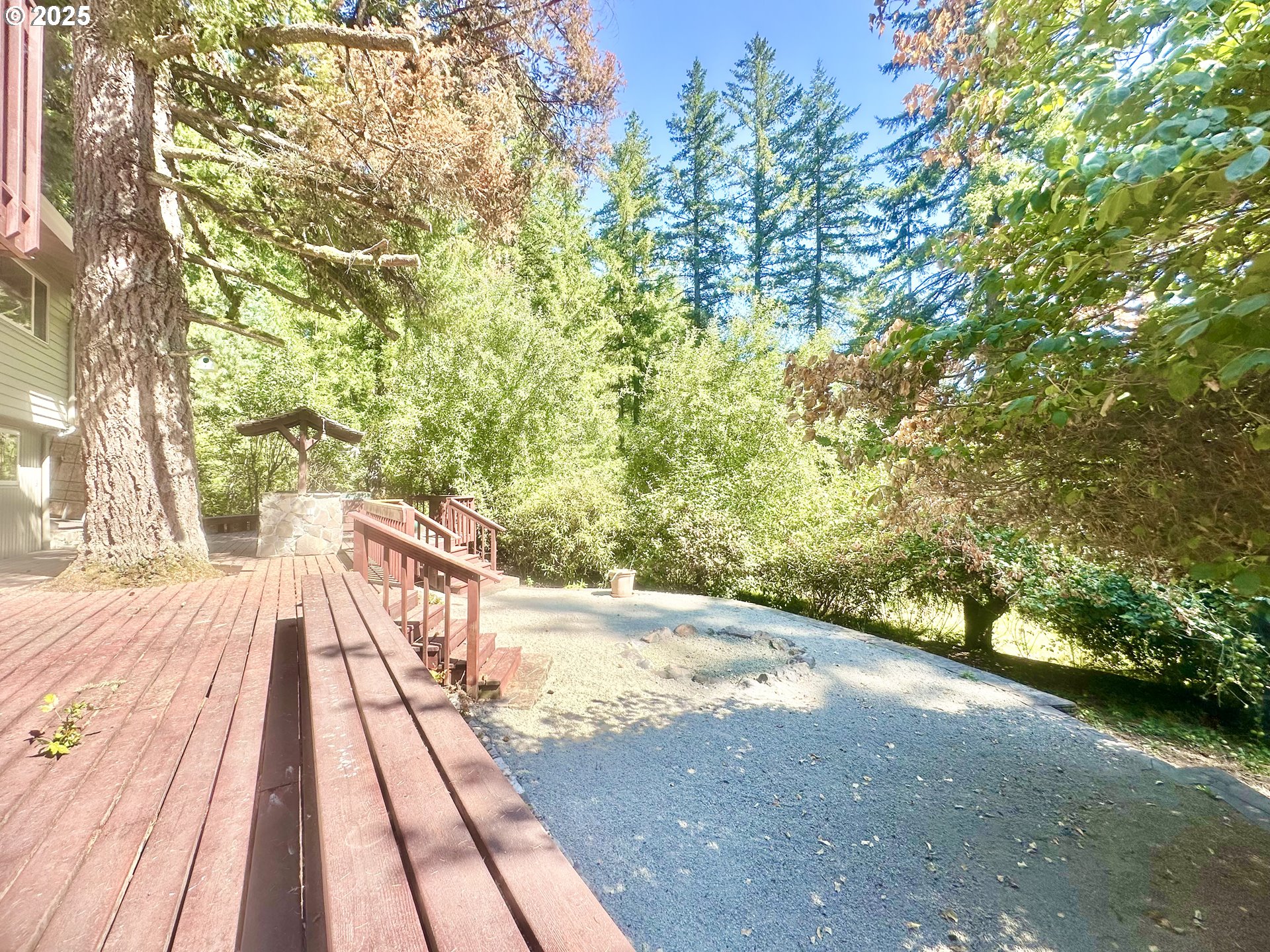 20698 South Mattoon Road Estacada, OR 97023 - Photo 34 of 41 a view of balcony with wooden floor
