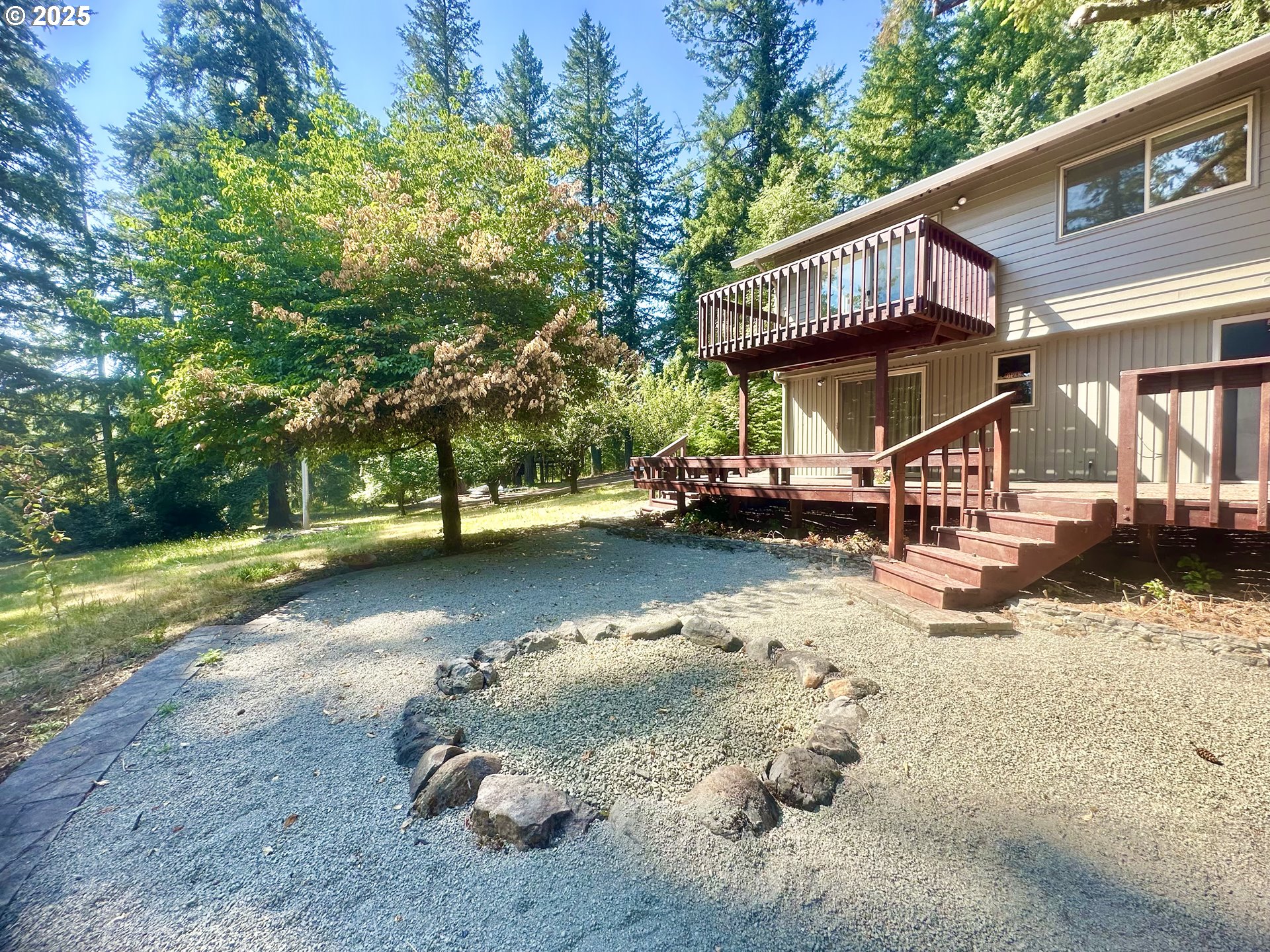 20698 South Mattoon Road Estacada, OR 97023 - Photo 37 of 41 a view of a street with houses