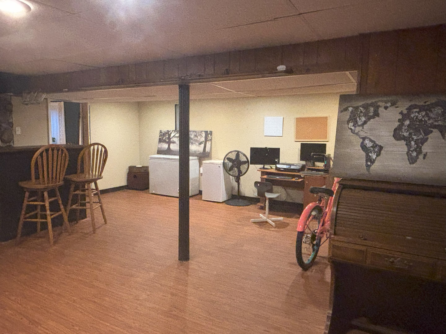800 Indian Wells Circle Elgin, IL 60123 - Photo 13 of 17 a view of a livingroom with furniture