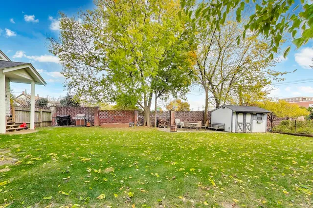 $449,900 | 121 West Fremont Street, Arlington Heights, IL 60004