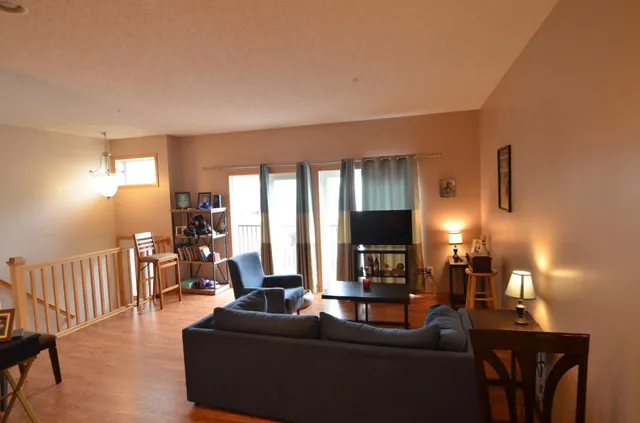 $230,000 | 4353 Victor Path, Unit 6, Hugo, MN 55038