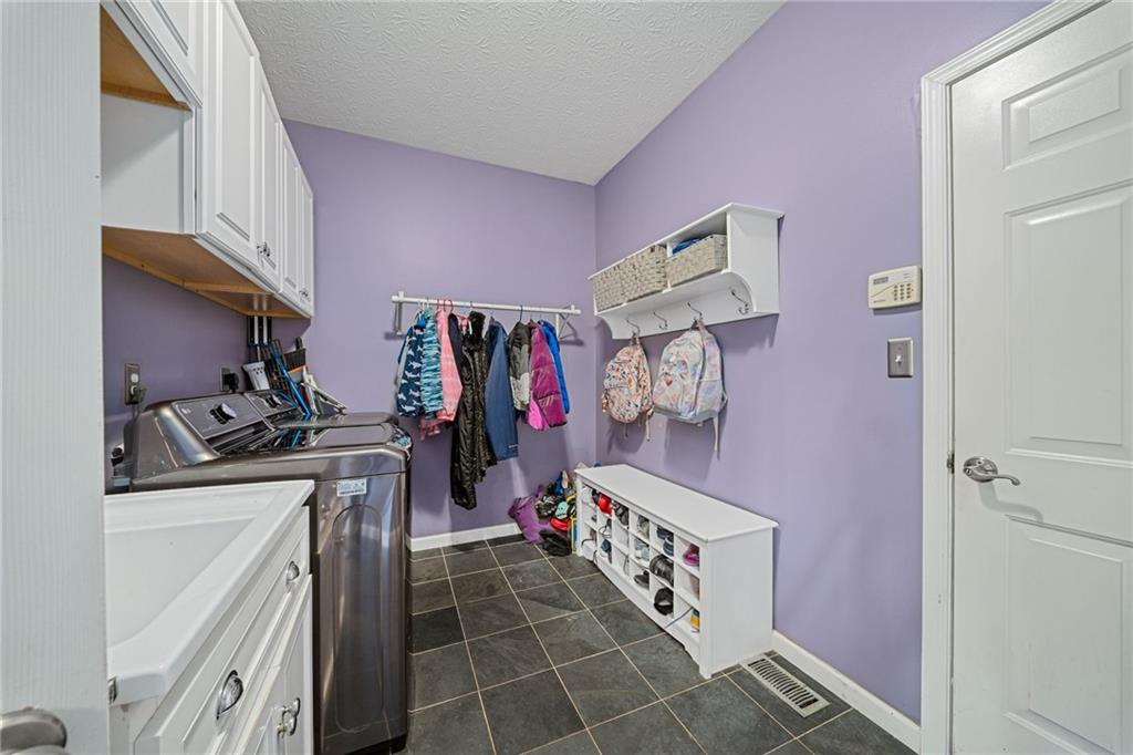 366 Allison Road Gibsonia, PA 15044 - Photo 13 of 40