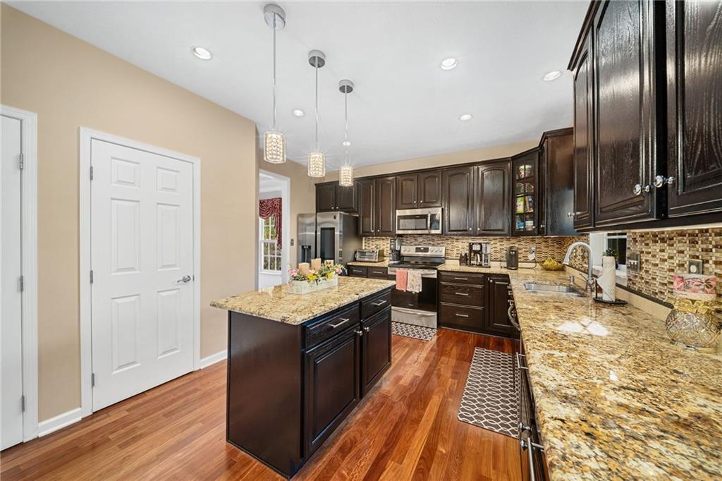 366 Allison Road Gibsonia, PA 15044 - Photo 8 of 40