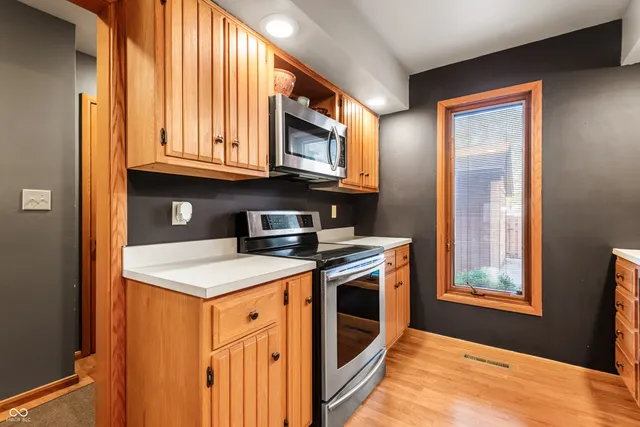 $219,900 | 3187 Sycamore Drive, Columbus, IN 47203