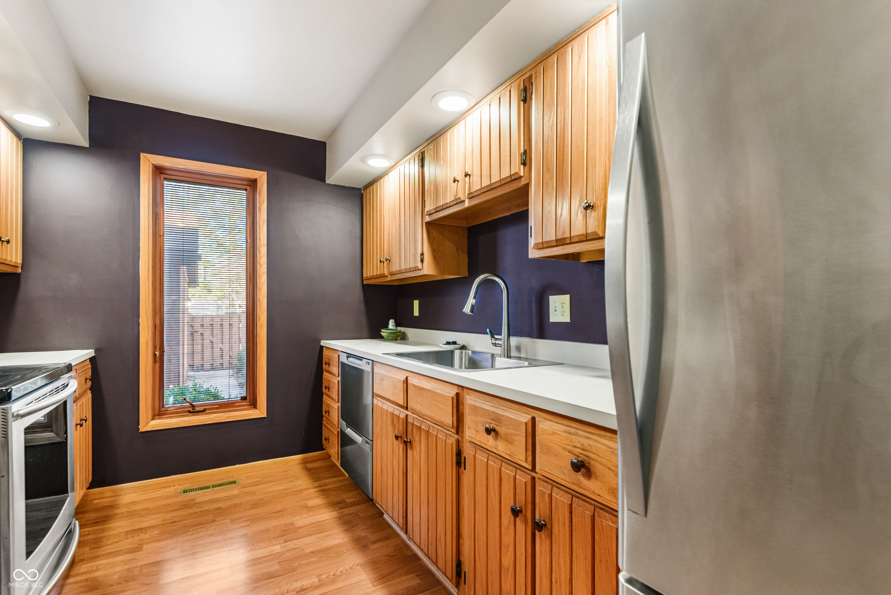 3187 Sycamore Drive Columbus, IN 47203 - Photo 13 of 37