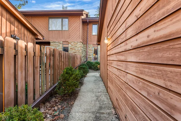 $219,900 | 3187 Sycamore Drive, Columbus, IN 47203