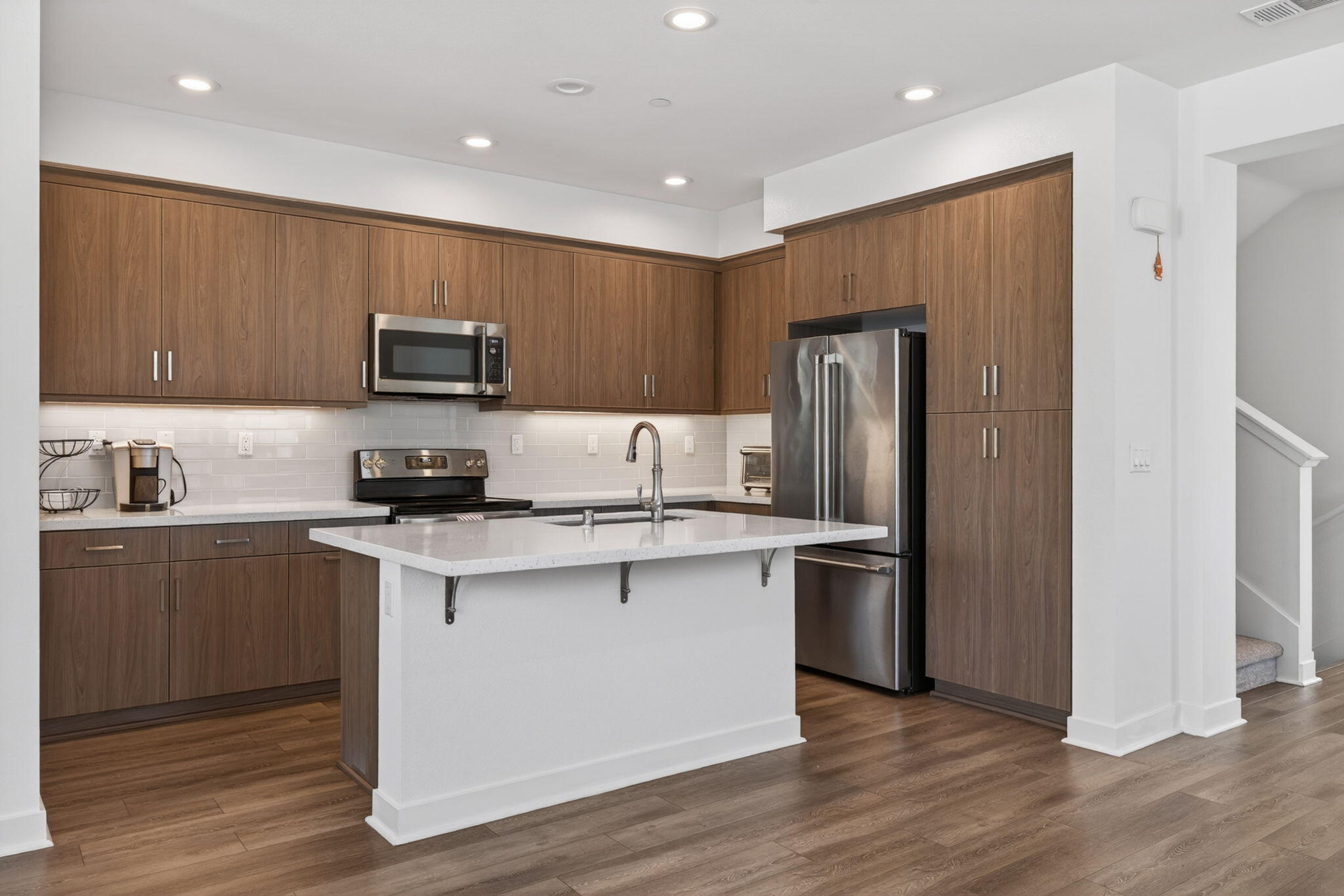 5680 Surfrider Way, Unit 101 Goleta, CA 93117 - Photo 14 of 37 Kitchen