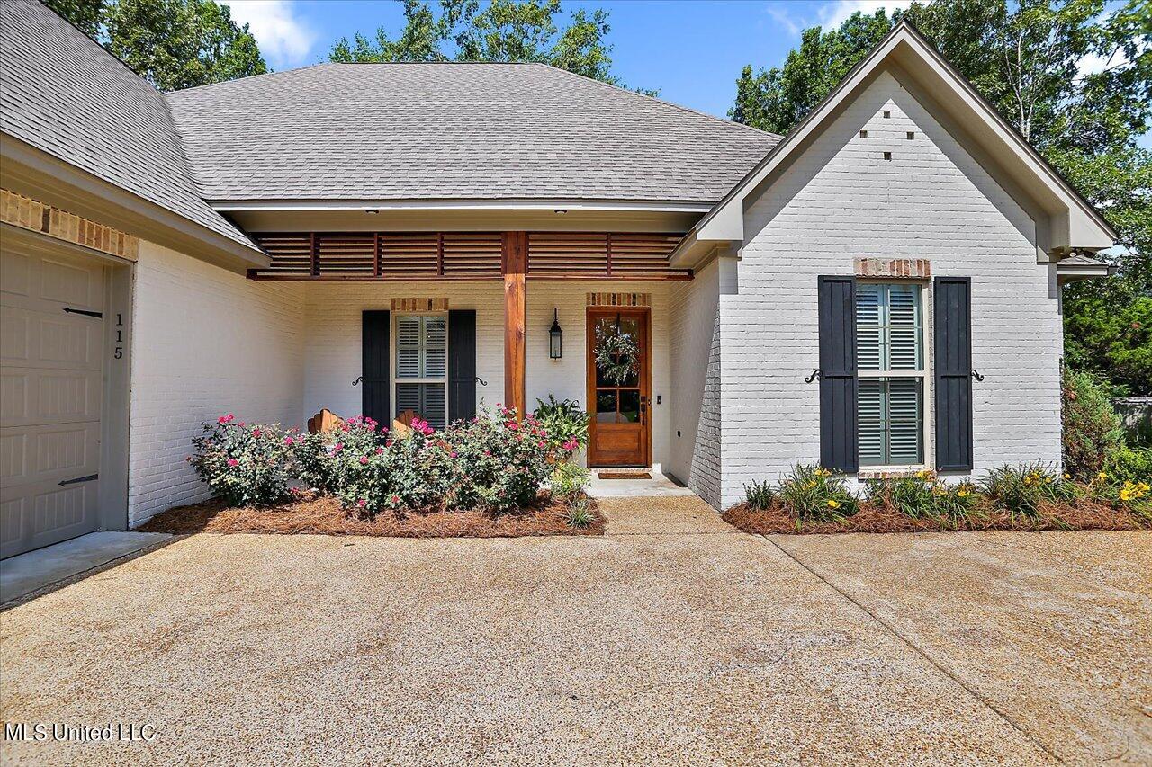 115 Copper Ridge Drive Brandon, MS 39042 - Photo 3 of 40 03-115 Copper Ridge Dr