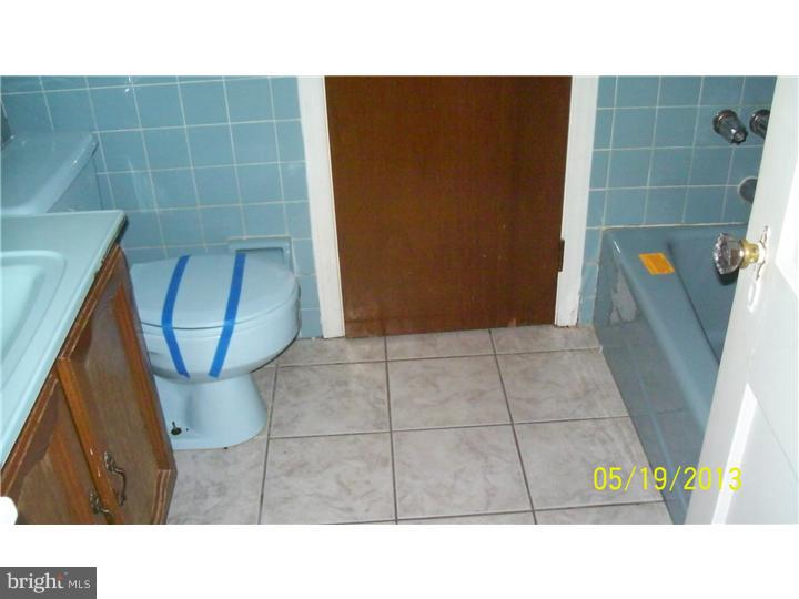 206 Wembly Road Upper Darby, PA 19082 - Photo 7 of 12 Bathroom