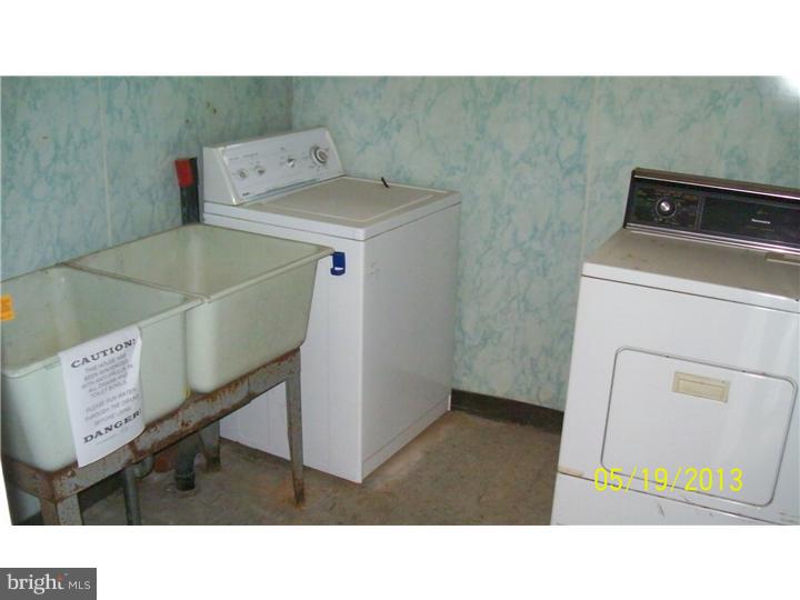206 Wembly Road Upper Darby, PA 19082 - Photo 10 of 12 Laundry Room