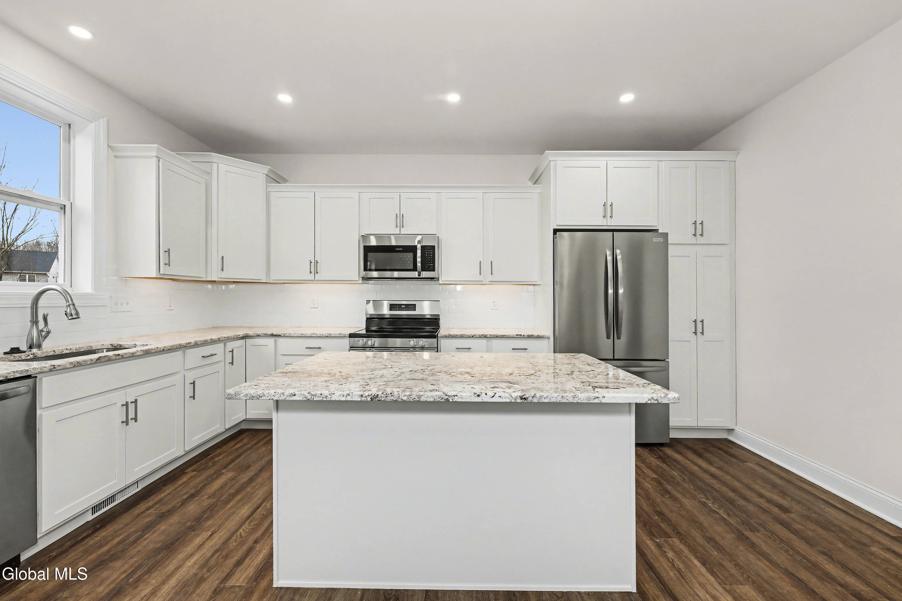 30 Tamarack Street Ballston, NY 12019 - Photo 17 of 44 4 Kitchen 5