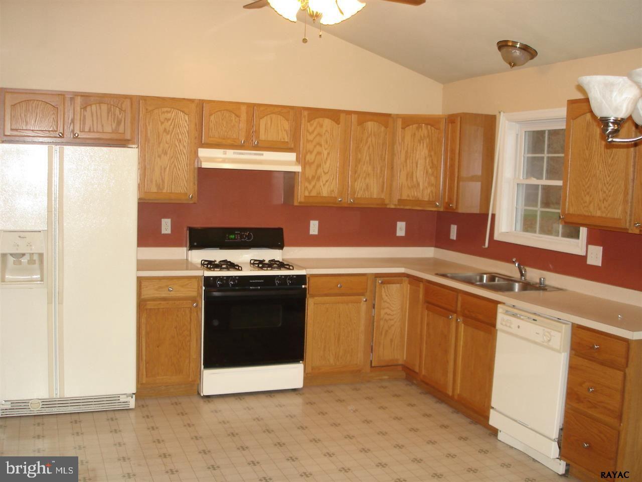 25 Jackson Road Gettysburg, PA 17325 - Photo 6 of 25 Gallery Image 6