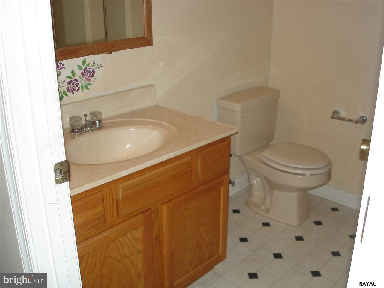 25 Jackson Road Gettysburg, PA 17325 - Photo 10 of 25 Gallery Image 10