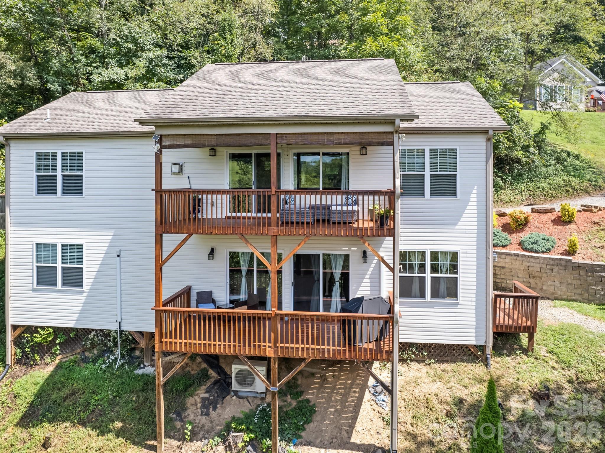 404 Loop Road Clyde, NC 28721 - Photo 43 of 48 Gallery Image 43
