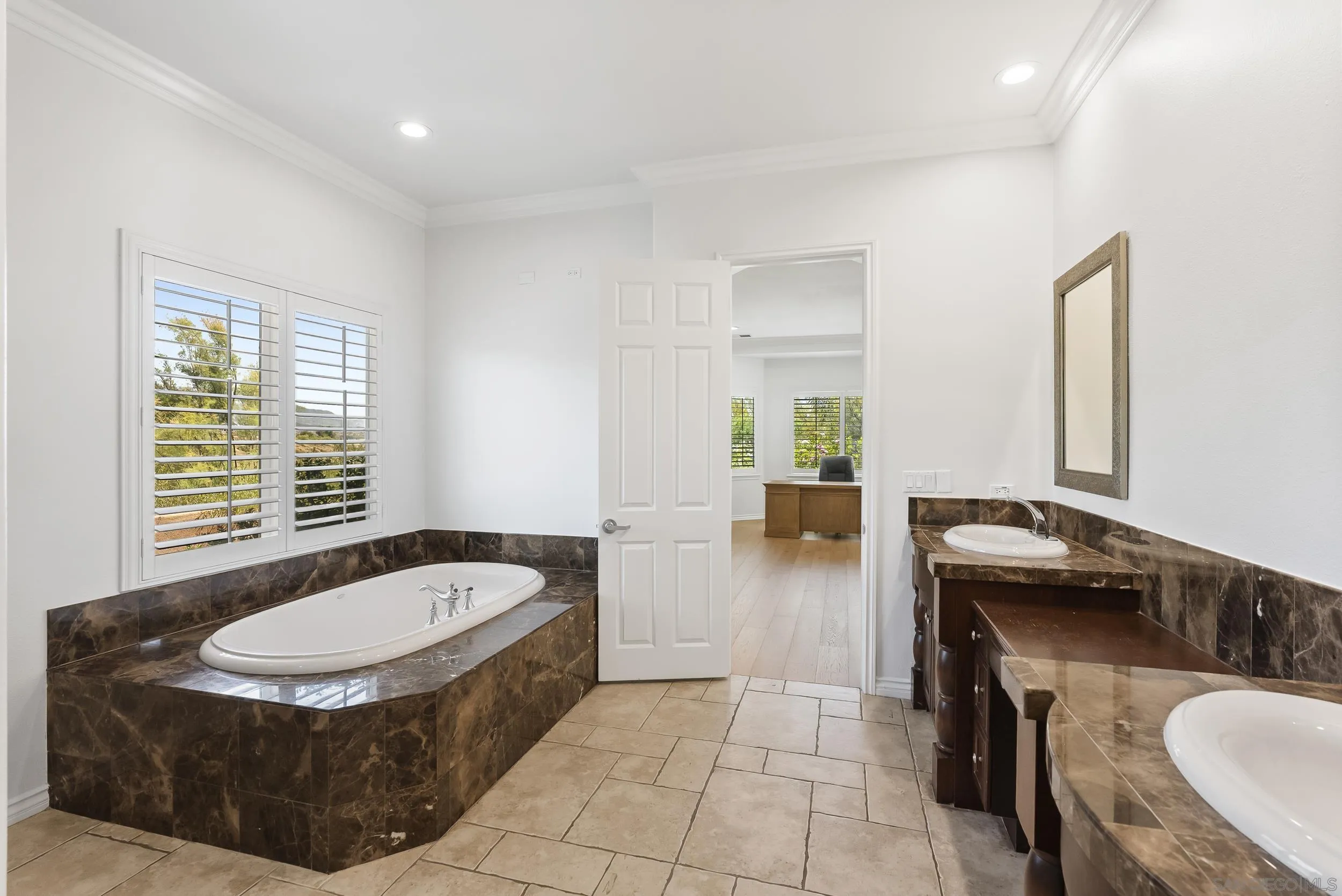 41455 Vía Del Monte Temecula, CA 92592 - Photo 29 of 75