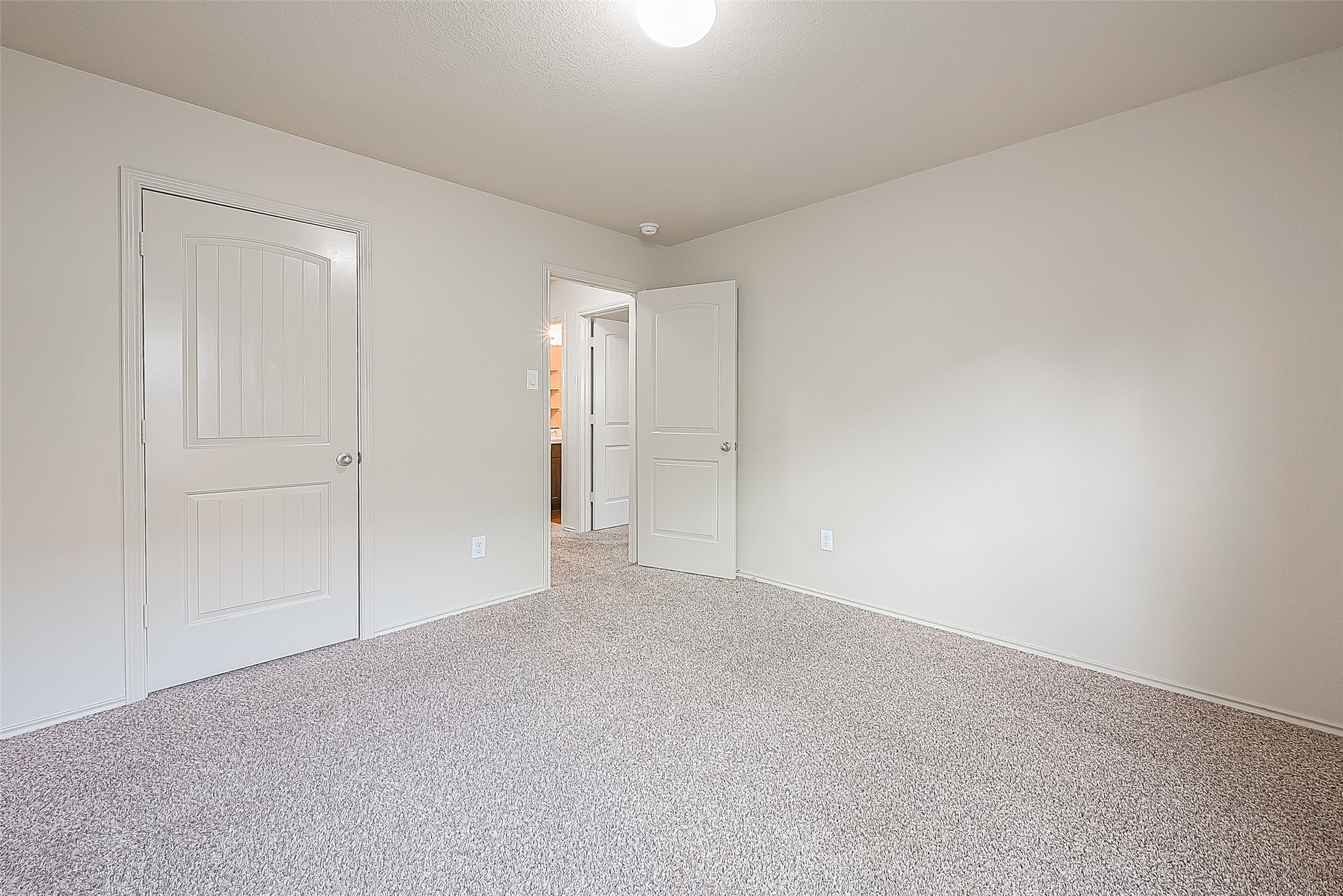 2038 Treasure Mountain Drive Spring, TX 77388 - Photo 27 of 45 a view of an empty room and closet area
