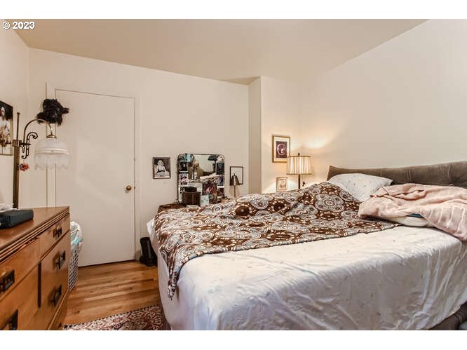 11 Northeast 62nd Avenue Portland, OR 97213 - Photo 24 of 28 a bedroom with a bed and a dresser