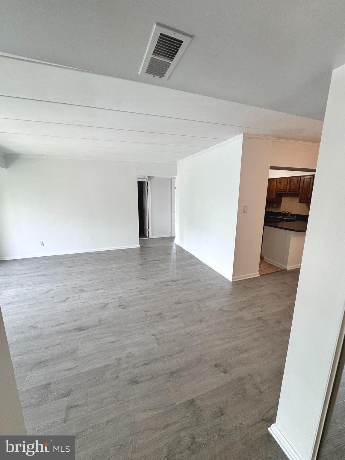 273 East Village Road Southampton, PA 18966 - Photo 2 of 9