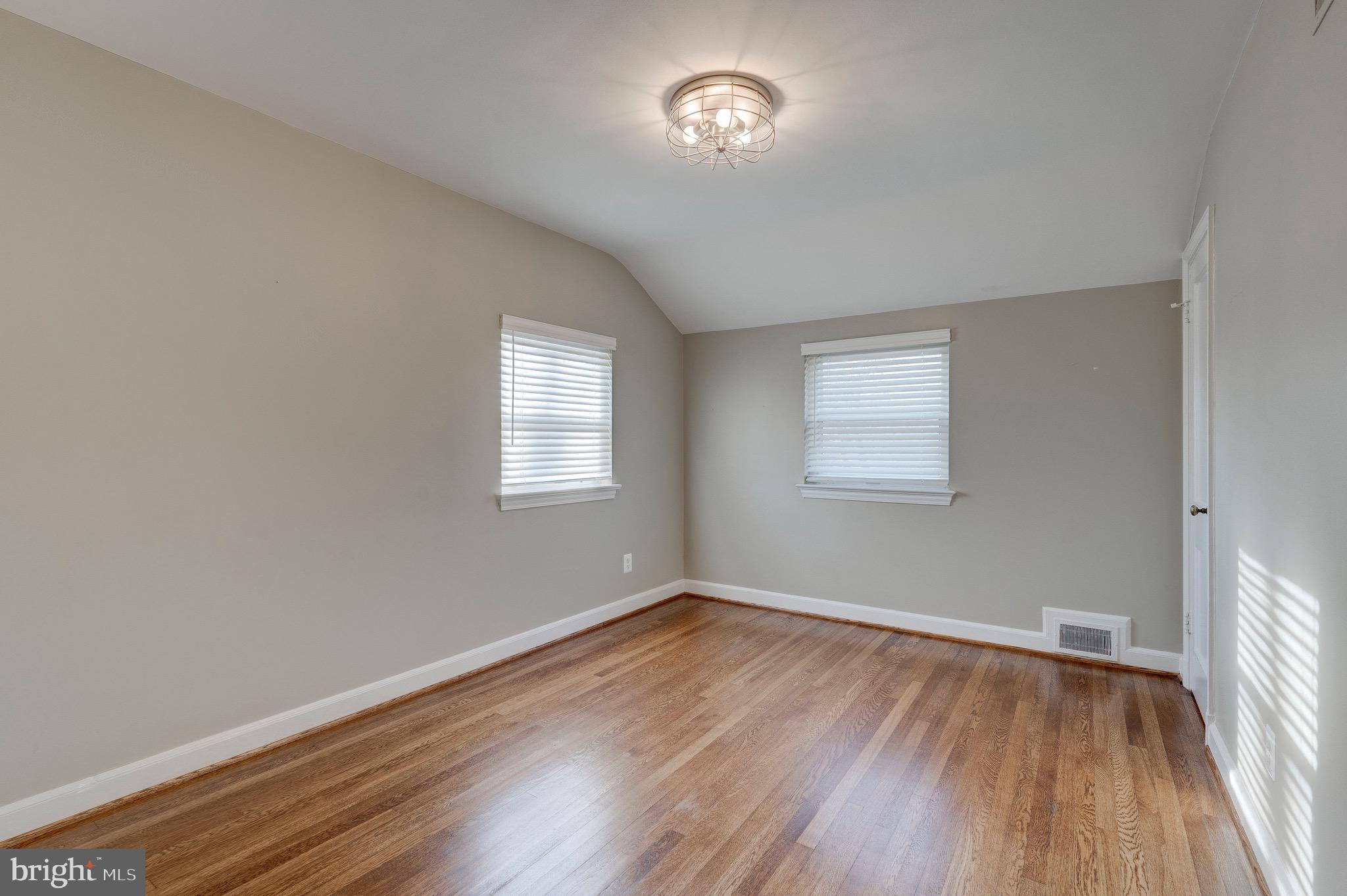 4915 Redford Road Bethesda, MD 20816 - Photo 12 of 18