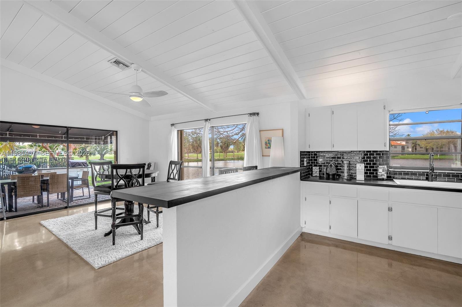 211 Southwest 87th Terrace Plantation, FL 33324 - Photo 11 of 54