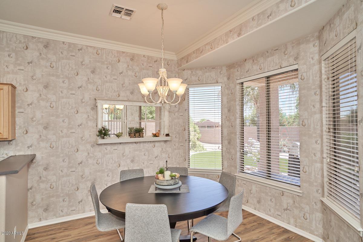 4431 East Walnut Road Gilbert, AZ 85297 - Photo 15 of 52 Dining Room