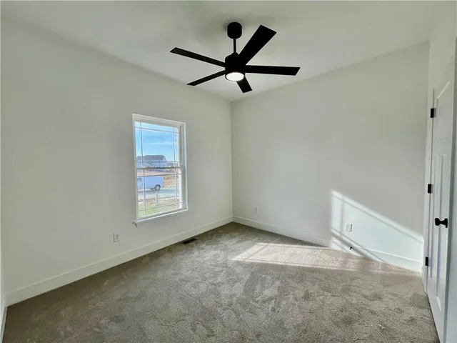 $559,400 | 2185 Heritage Circle, Liberty, MO 64068