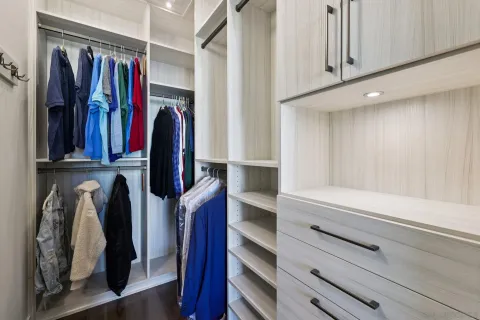 $649,900 | 800 The Mark Lane, Unit 1203, San Diego, CA 92101