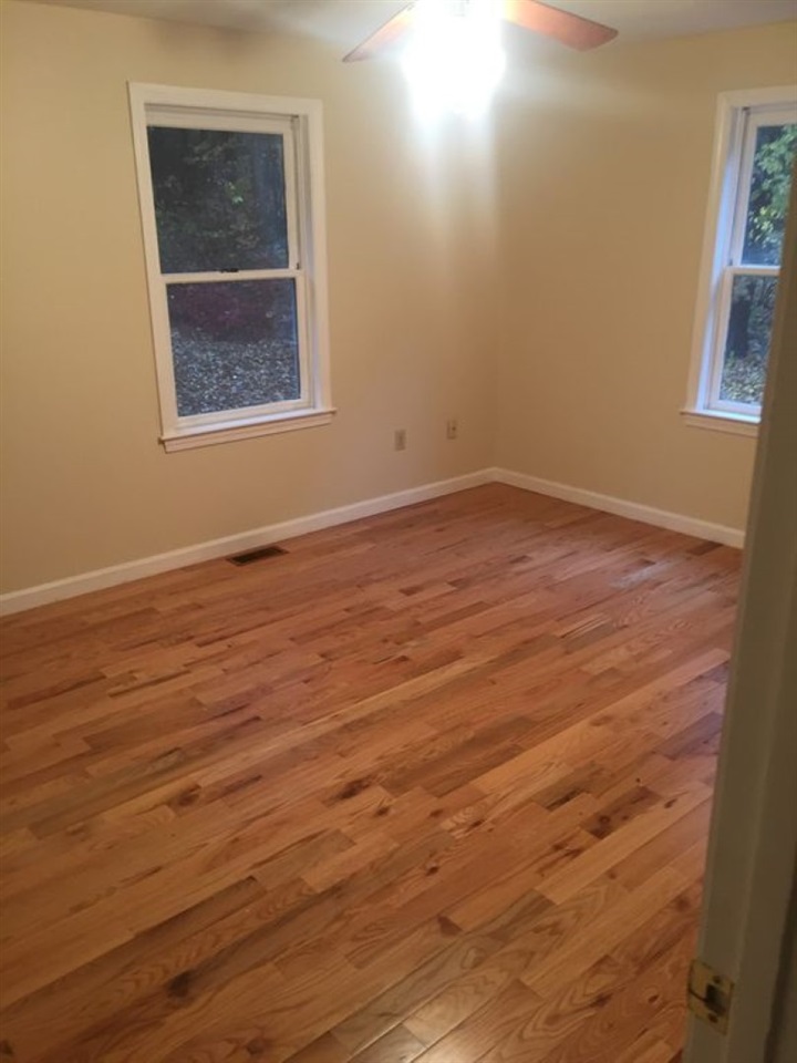 17 Greenough Road Plaistow, NH 03865 - Photo 14 of 39 Gallery Image 14