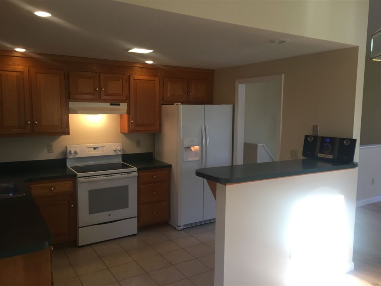 17 Greenough Road Plaistow, NH 03865 - Photo 23 of 39 Gallery Image 23