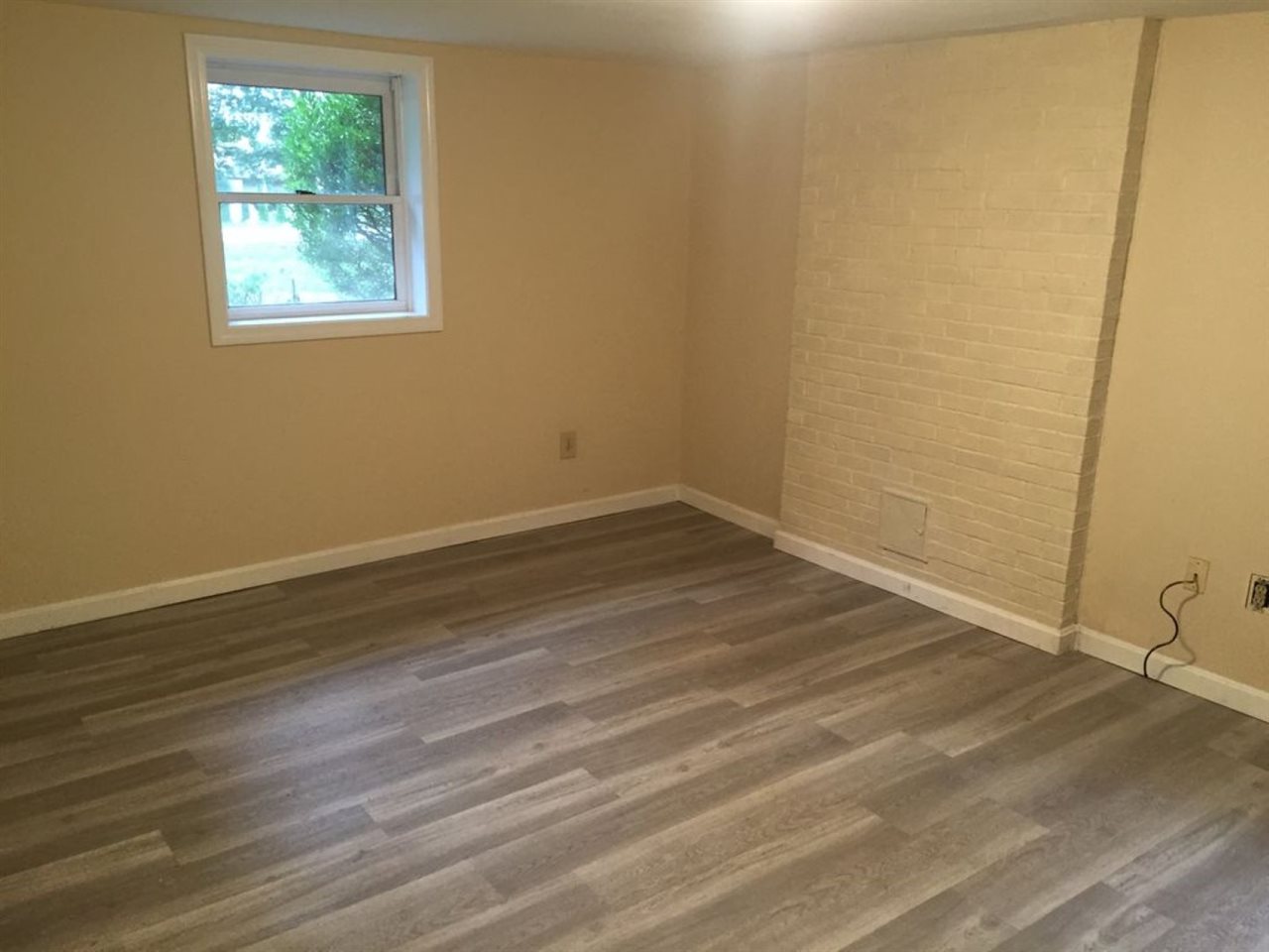 17 Greenough Road Plaistow, NH 03865 - Photo 38 of 39 Gallery Image 38