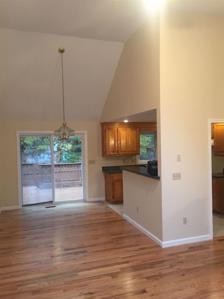 17 Greenough Road Plaistow, NH 03865 - Photo 8 of 39 Gallery Image 8