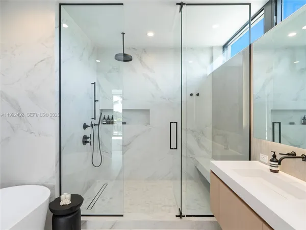 $40,000 | 1230 Cleveland Road, Miami Beach, FL 33141