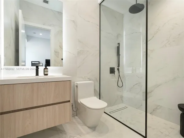 $40,000 | 1230 Cleveland Road, Miami Beach, FL 33141