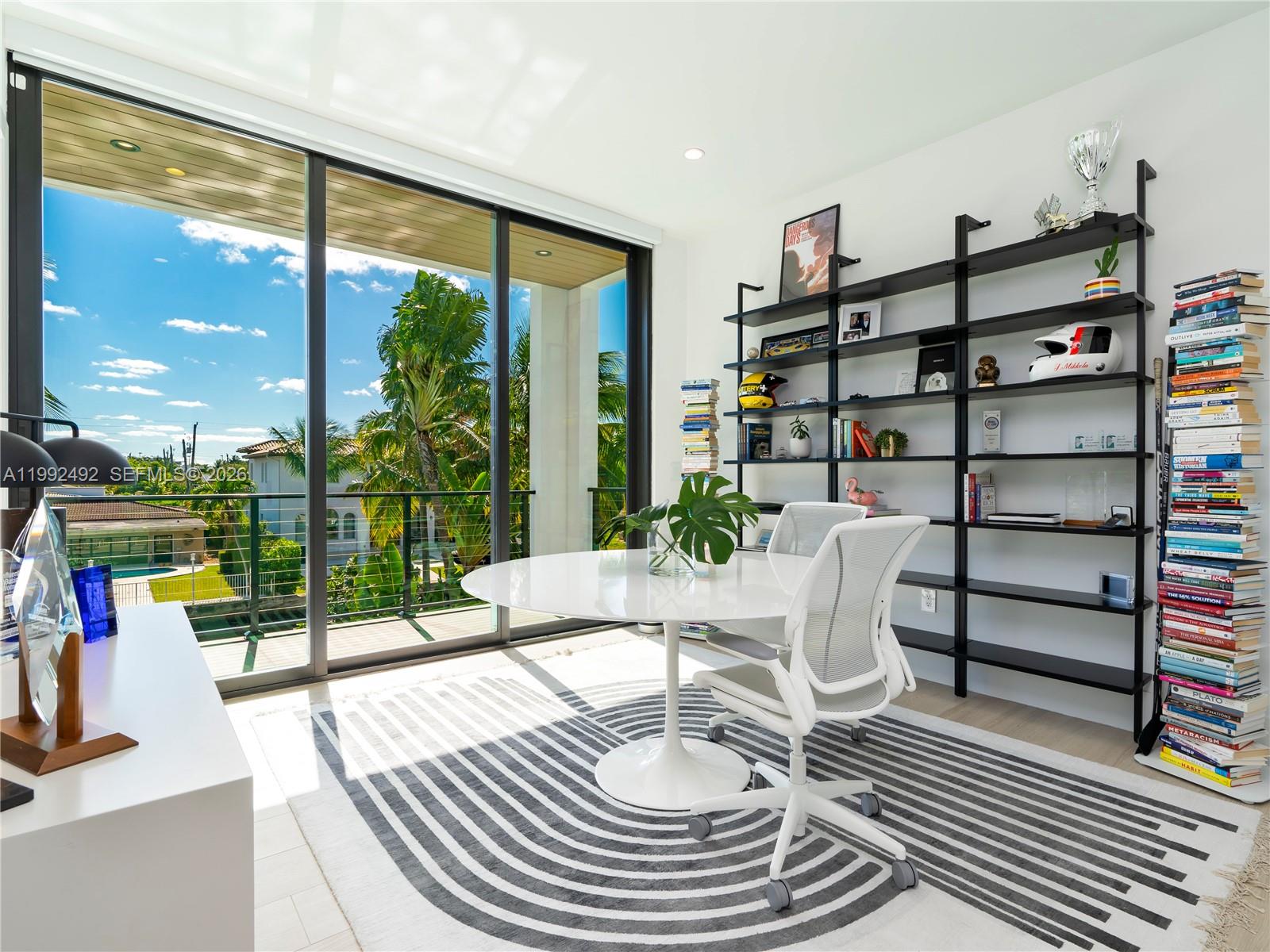 1230 Cleveland Road Miami Beach, FL 33141 - Photo 16 of 26