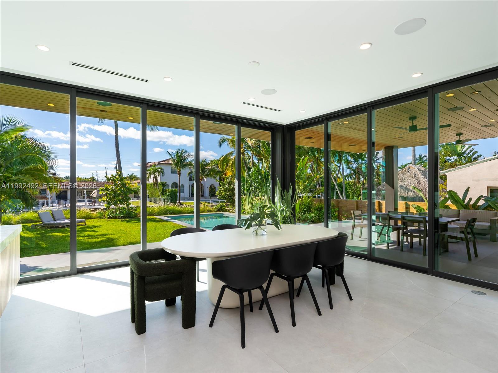 1230 Cleveland Road Miami Beach, FL 33141 - Photo 6 of 26