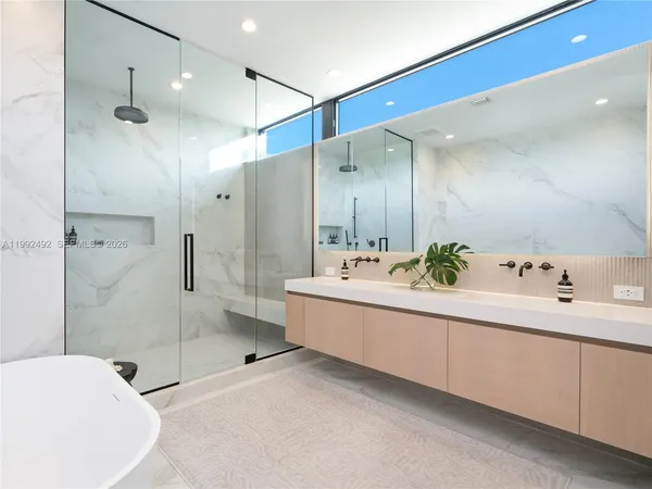 $40,000 | 1230 Cleveland Road, Miami Beach, FL 33141