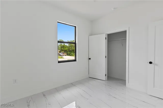 $348,900 | 6010 Acorn Circle, LaBelle, FL 33935