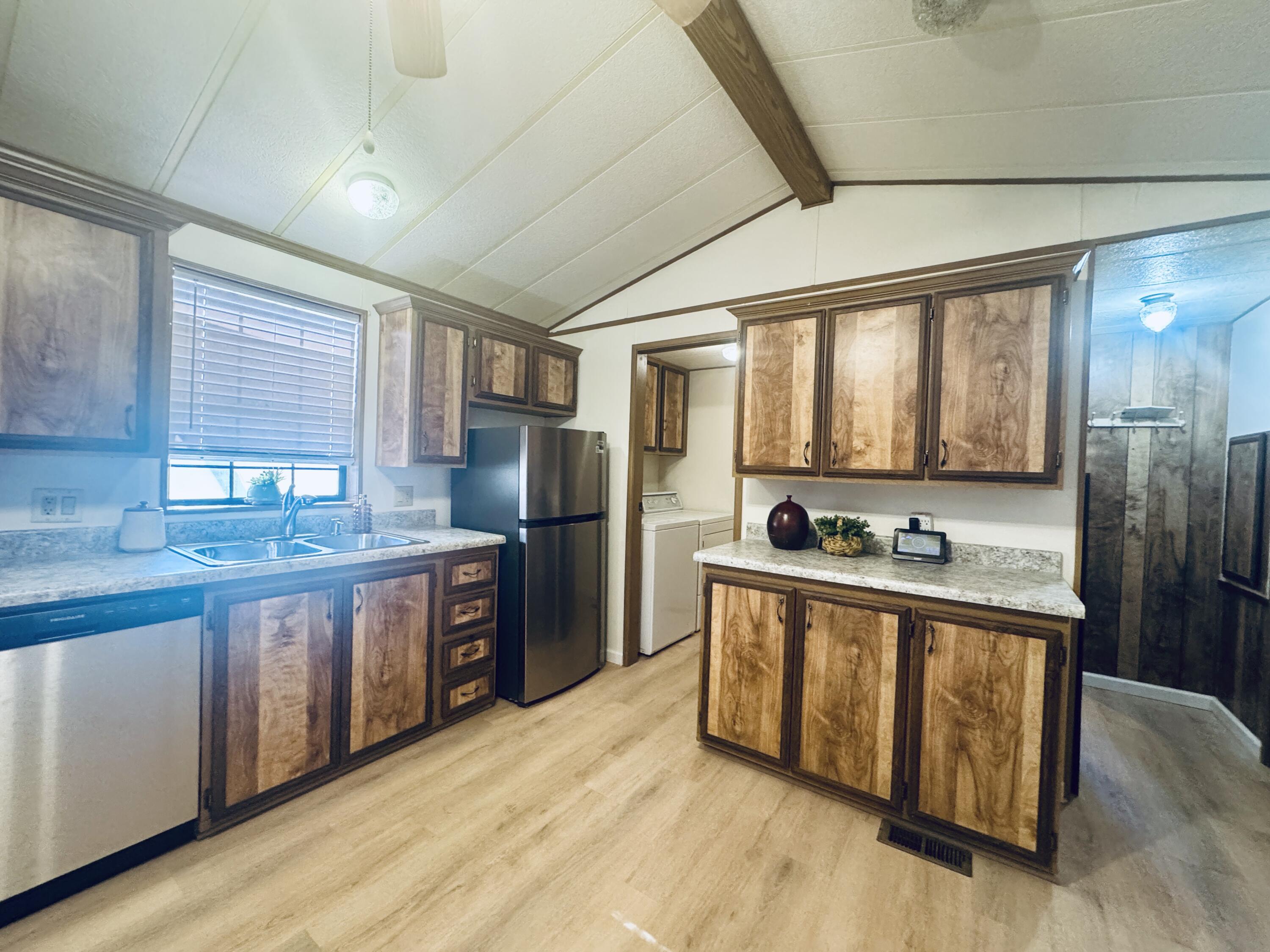 1360 North Dixie Downs Road, Unit 28 St. George, UT 84770 - Photo 7 of 23 IMG_9809