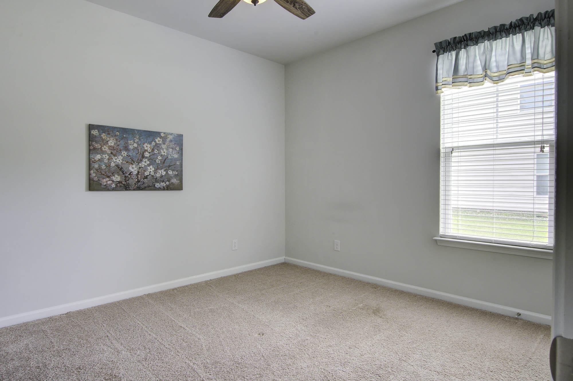 162 Hickory Ridge Way Summerville, SC 29483 - Photo 26 of 34 Third bedroom
