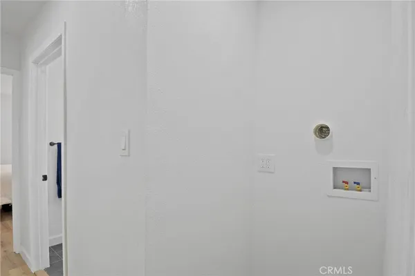 $829,900 | 5319 6th Avenue, Los Angeles, CA 90043