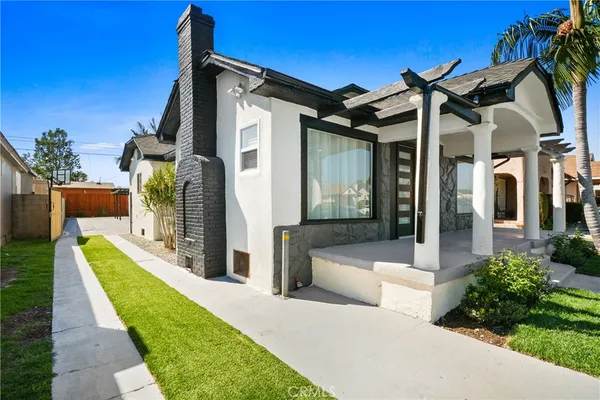 $829,900 | 5319 6th Avenue, Los Angeles, CA 90043