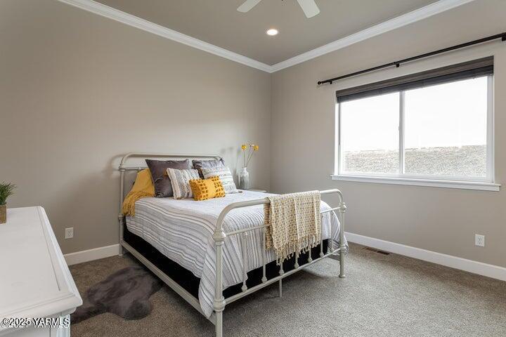 7310 Whitman Avenue Yakima, WA 98903 - Photo 17 of 31 Primary Bedroom