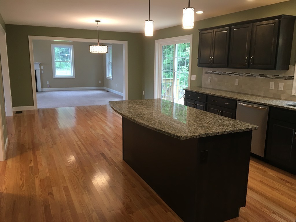89 Clement Road Dracut, MA 01826 - Photo 5 of 27