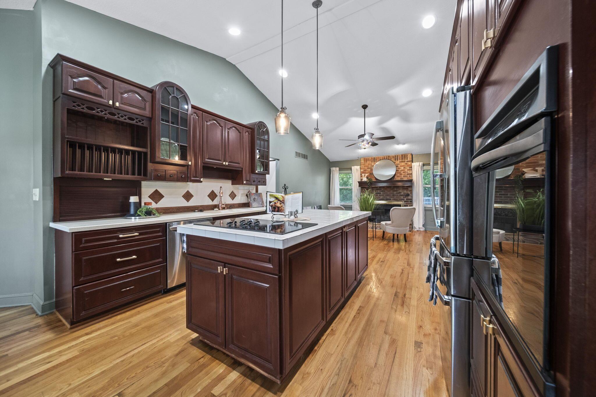 5062 Broadview Road Columbus, OH 43230 - Photo 14 of 45 Kitchen