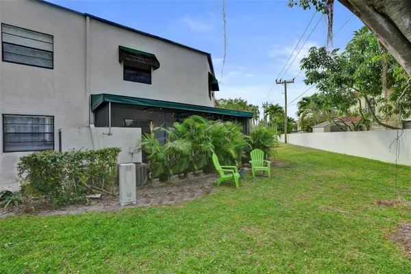 $2,950 | 3633 Northwest 6th Street, Unit 3633, Deerfield Beach, FL 33442