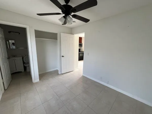 $1,400 | 901 8th Street, Unit 3, West Palm Beach, FL 33401