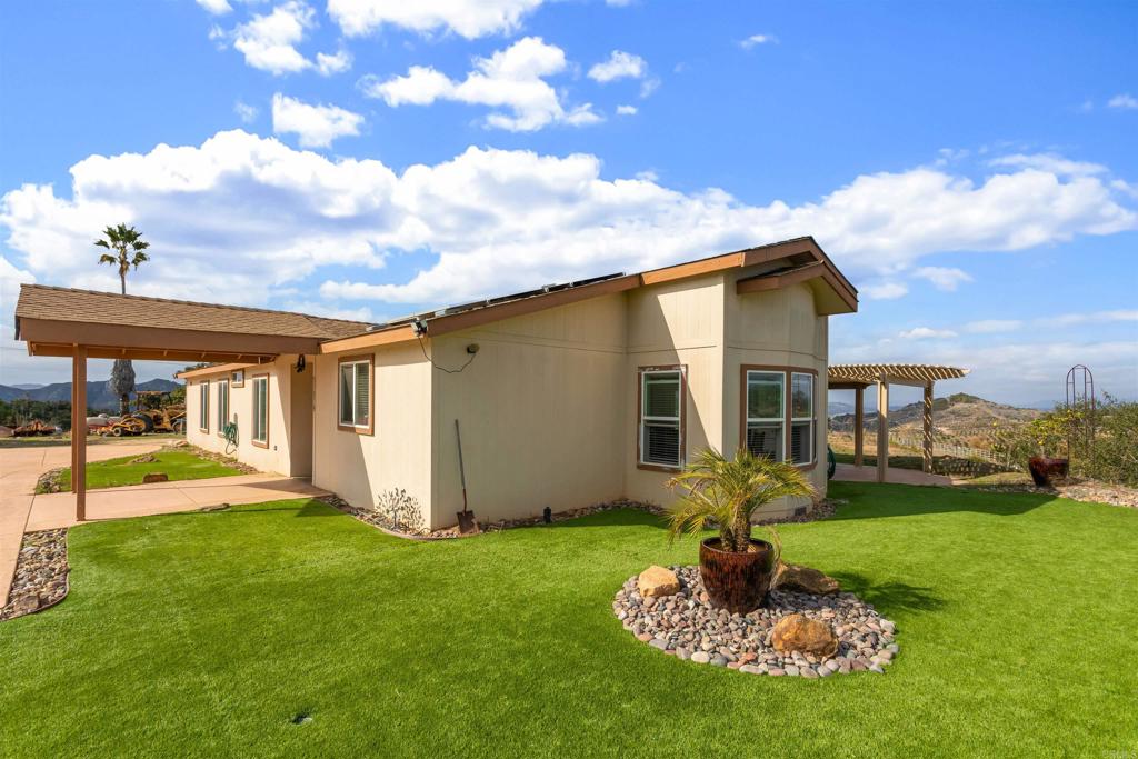 31879 Aquaduct Road Bonsall, CA 92003 - Photo 29 of 38