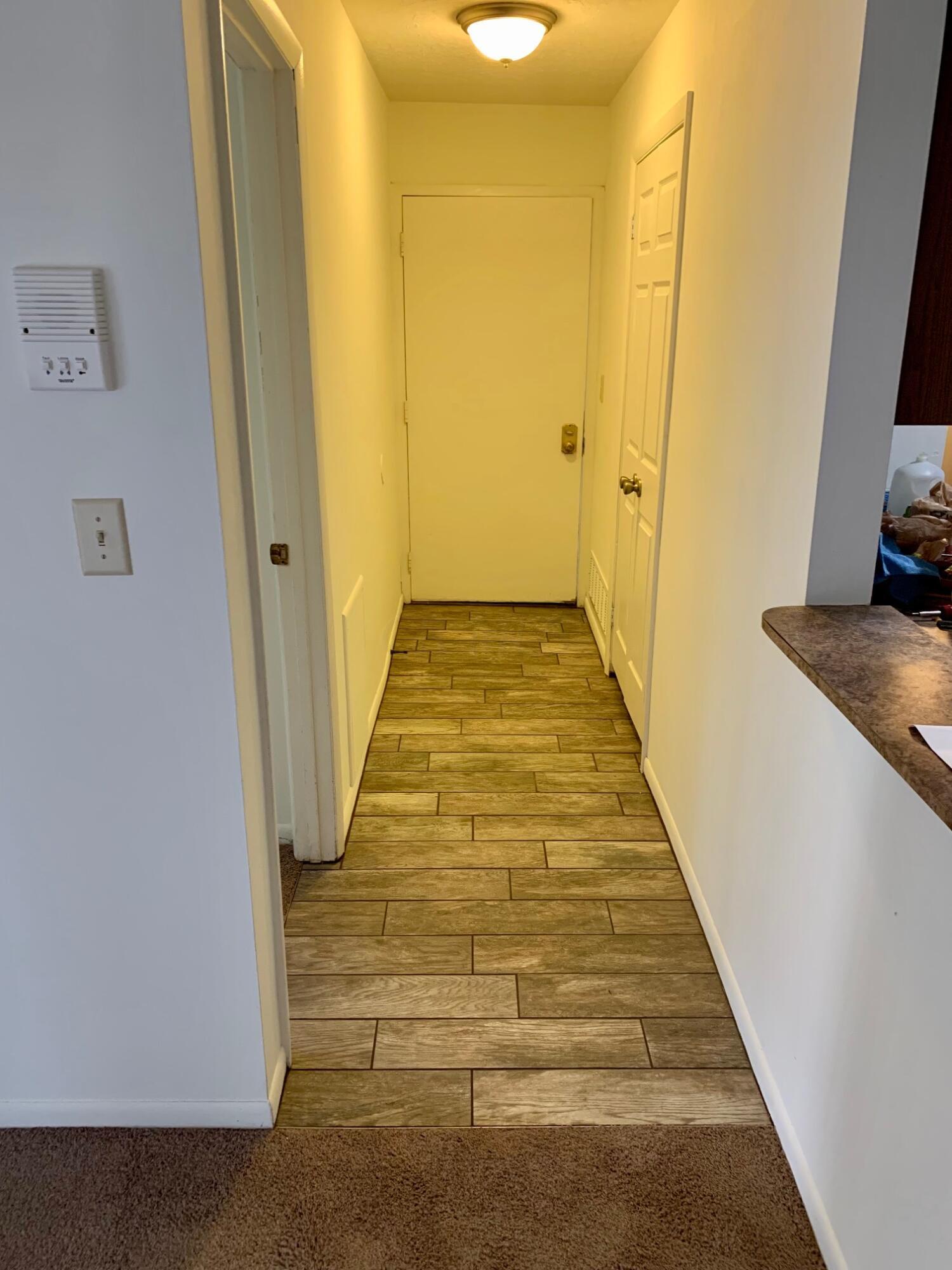 2295 Hedgerow Road, Unit 2295B Columbus, OH 43220 - Photo 2 of 23 IMG_1780